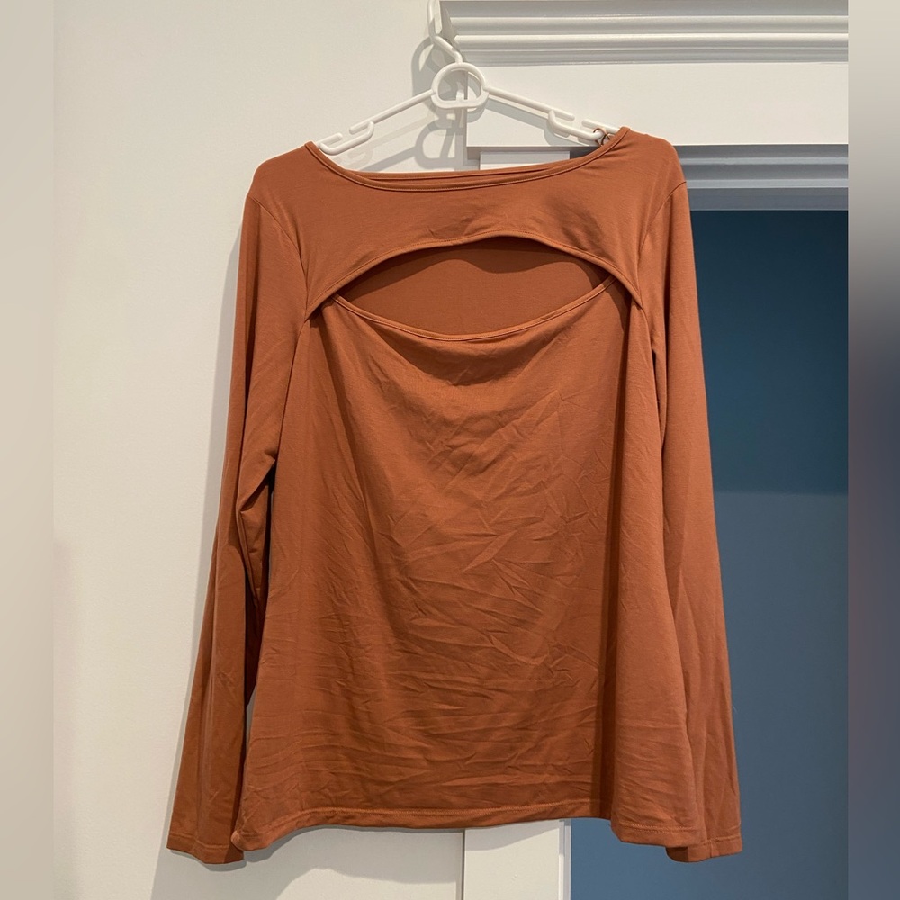 Nine West cut out top